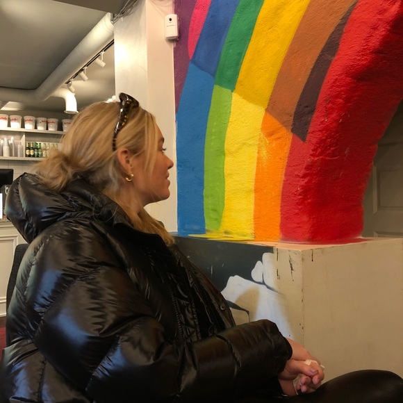 Meet your Posher, Holly - Picture 1 of 1